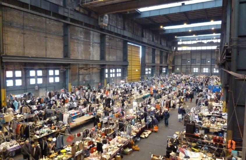 IJhallen fleamarket Sustainable Amsterdam